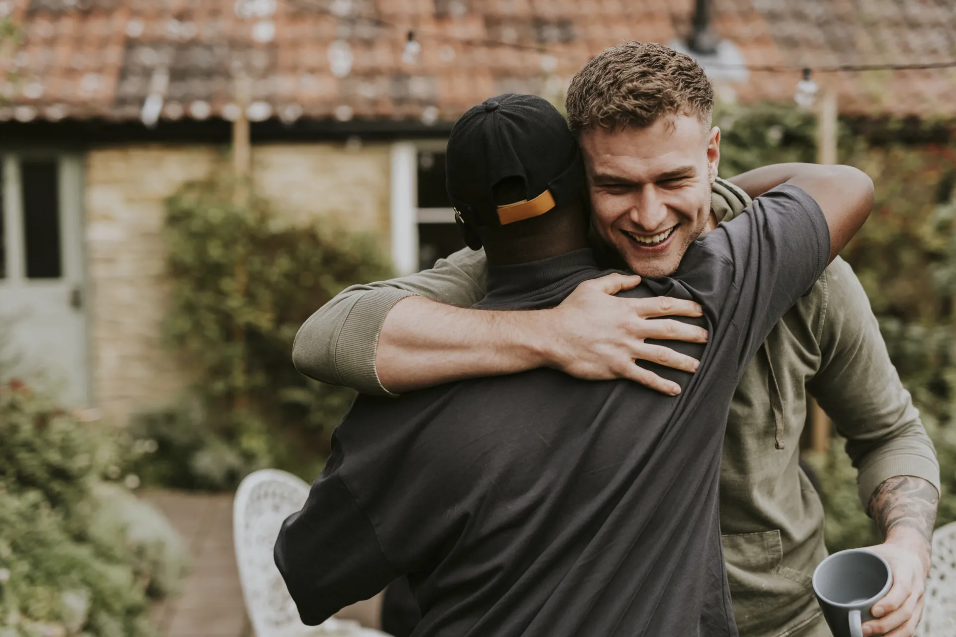 Friends saying bye after coffee
